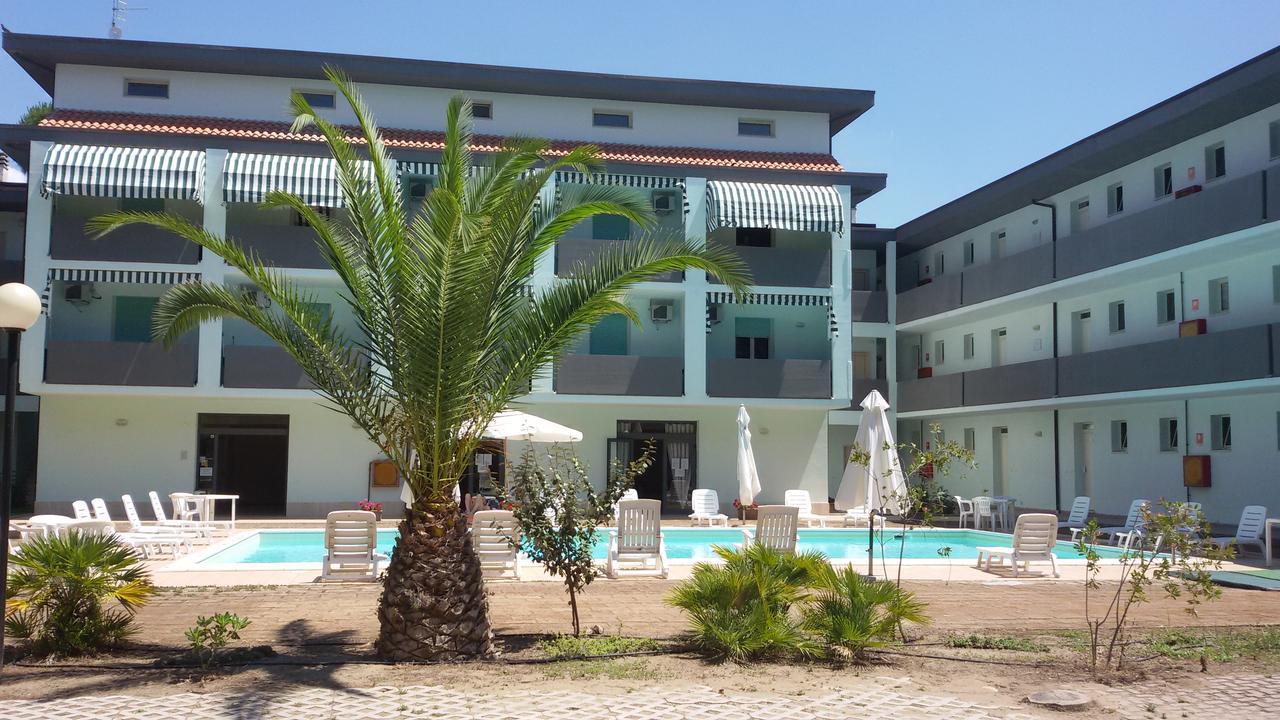 פרינצ'יפינה א מארה Residence Verde Pineta מראה חיצוני תמונה